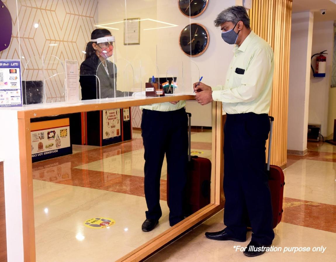 فندق Vijayawādaفي  Oyo Flagship Santhi Grand المظهر الخارجي الصورة